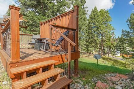 Cabin~Views~Heart Of Town~W&D~Fireplace~Kitchen Уудланд Парк Екстериор снимка